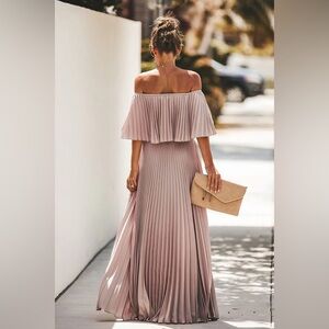 VICI mauve Off-Shoulder Pleated Maxi Dress 💕 Size M | Wedding Guest / Formal